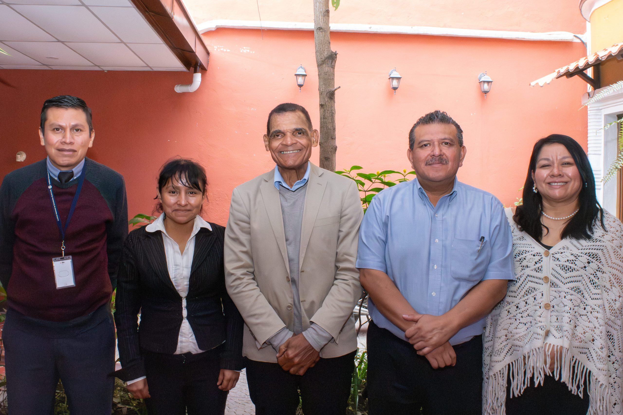 El INE conforma comisión para establecer precios de referencia de bienes importados solicitados por la Federación Nacional de Remo y Canotaje