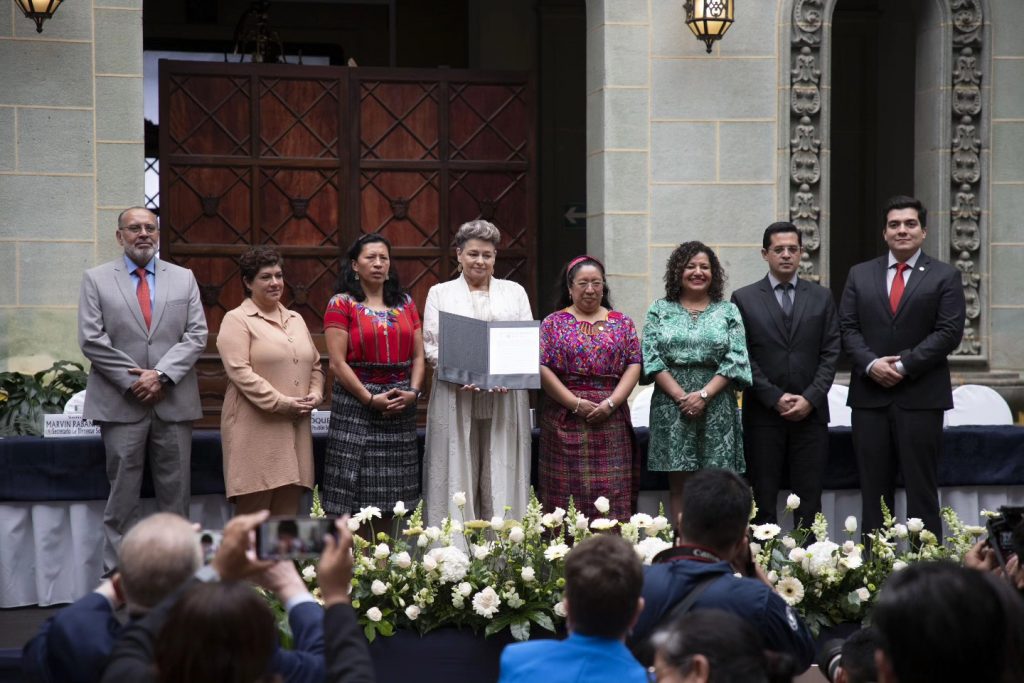 El INE firma Convenio Interinstitucional – Instituto Nacional de ...